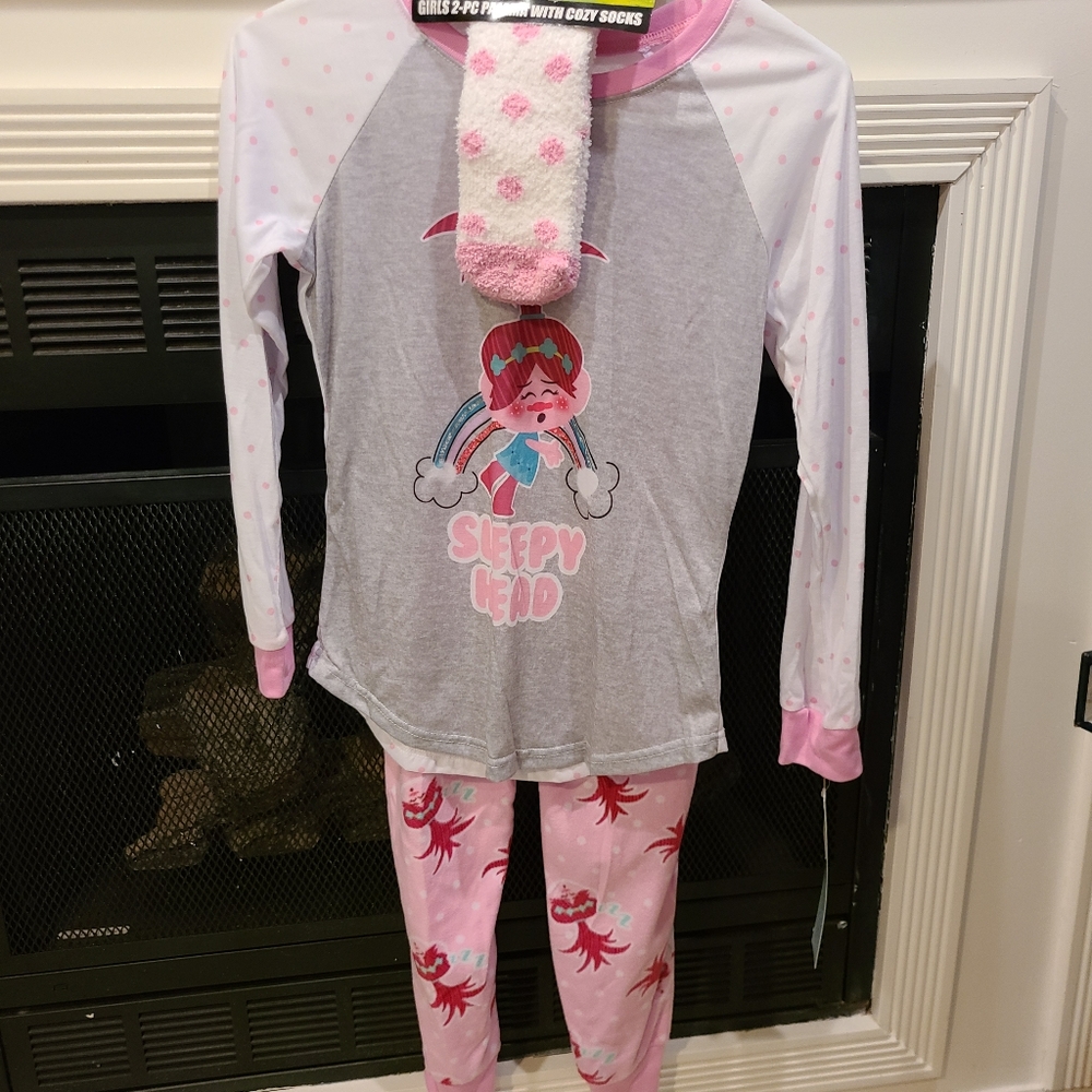 Trolls 2 Piece Pajama Set.